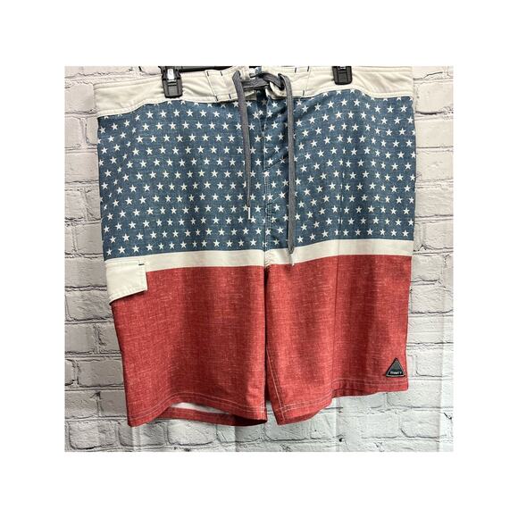 Trinity Board Shorts Swim Patriotic Red White Blue Stare Flag Size 38 Unlined - Picture 3 of 7